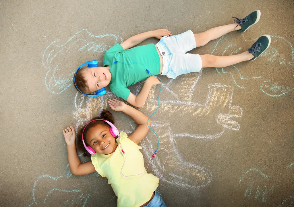 Motorola Sound Kopfhörer Mit Kabel - Kinder Kopfhörer - MOTO JR200 PNK - Lautstärkebegrenzung 85 DB - Mit Audio-Splitter - BPA-Frei - Ab 3 Jahren – Bild 6